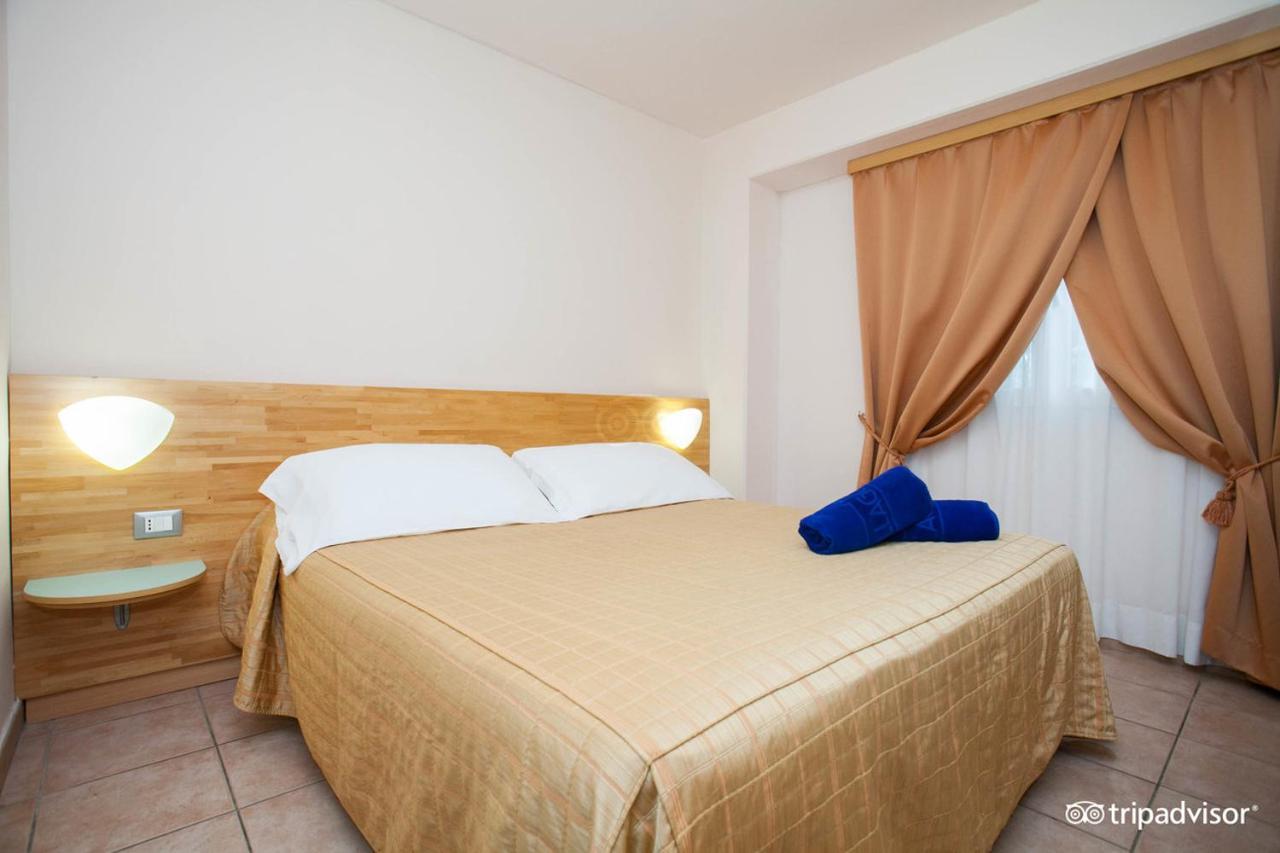 Villaggio Albatros Resort 레시나 외부 사진