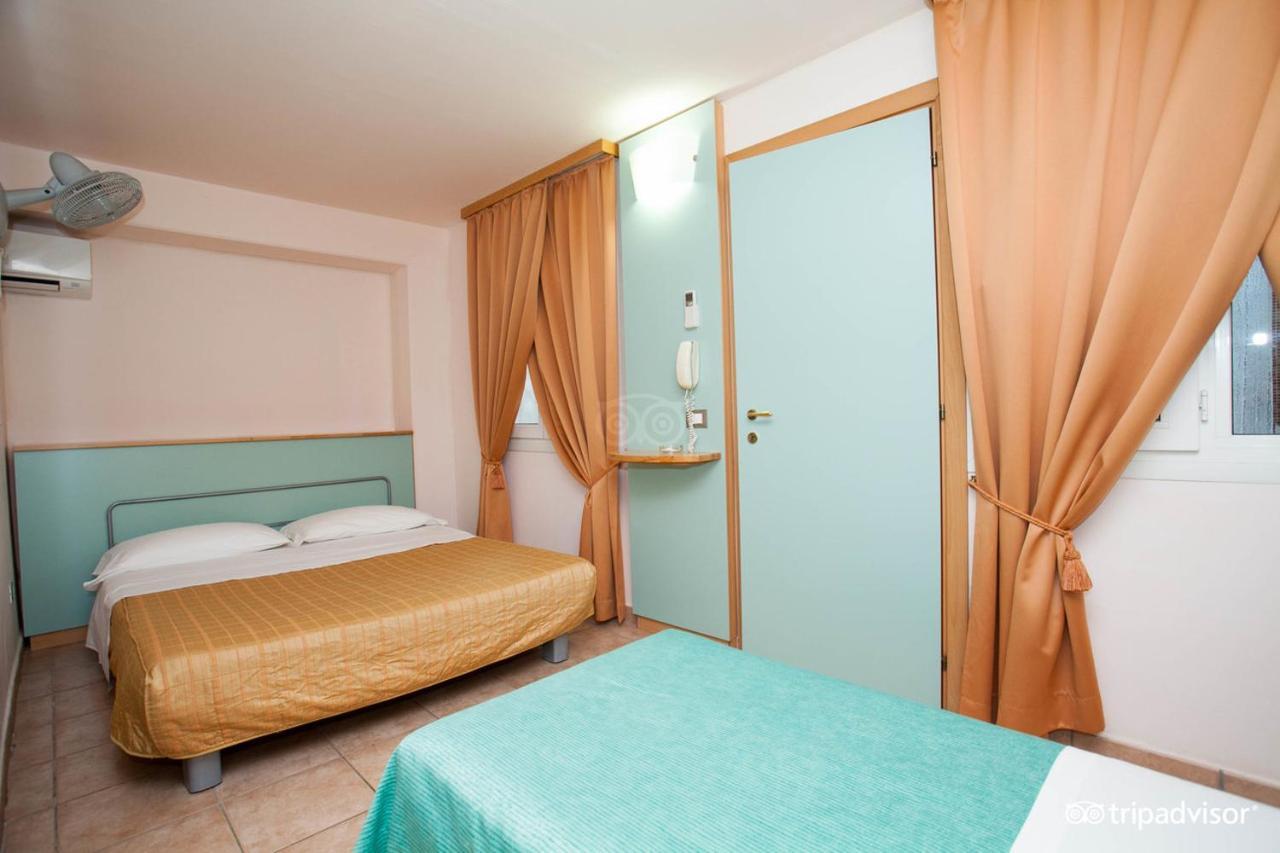 Villaggio Albatros Resort 레시나 외부 사진