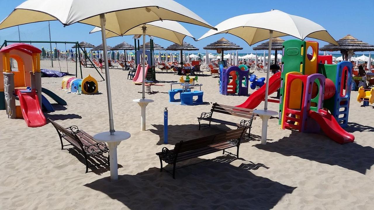 Villaggio Albatros Resort 레시나 외부 사진