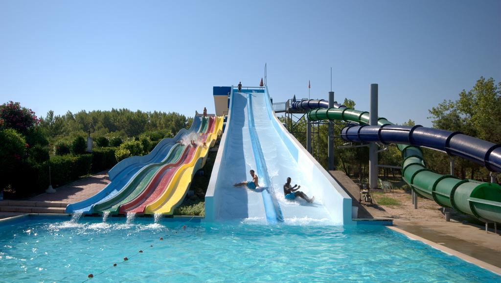 Villaggio Albatros Resort 레시나 외부 사진